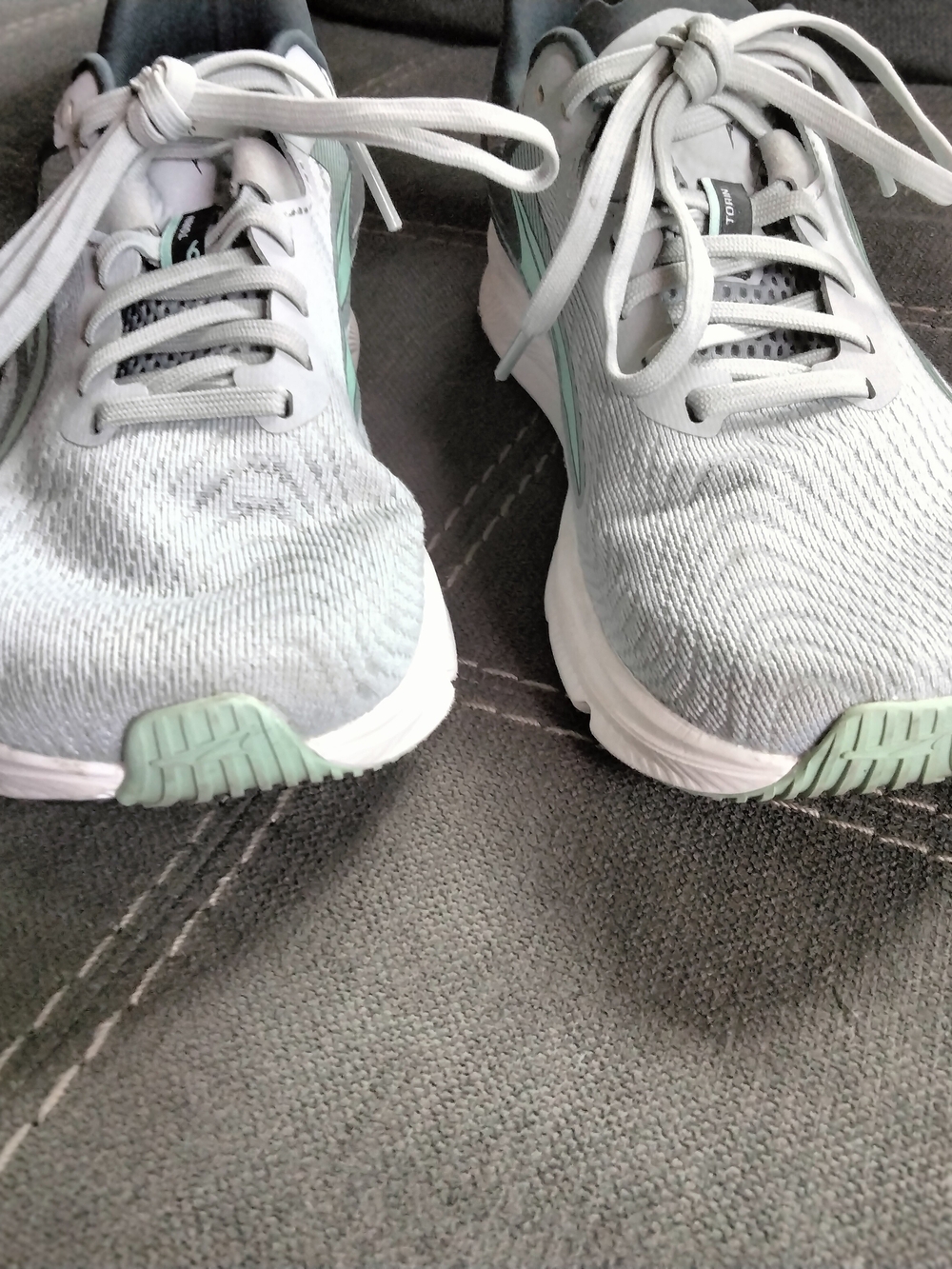Altra Women's Torin 6 Light Gray Mint Running Shoes Size 7 Athletic Lightweight - Picture 3 of 12
